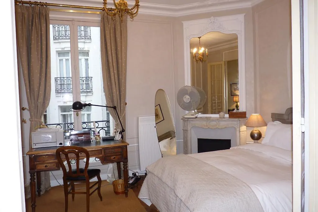 Prestigious 2 Bedroom Near Champs Elysees Paris