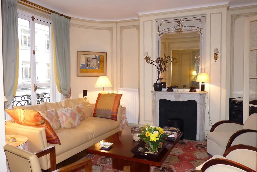Prestigious 2 Bedroom Near Champs Elysees contacts